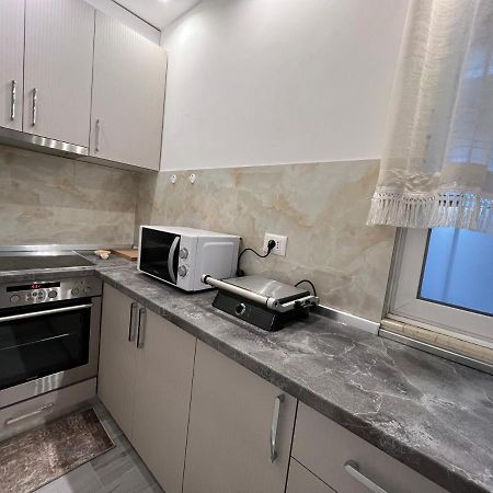 Apartment Tirana On Myslym Shyri Luaran gambar
