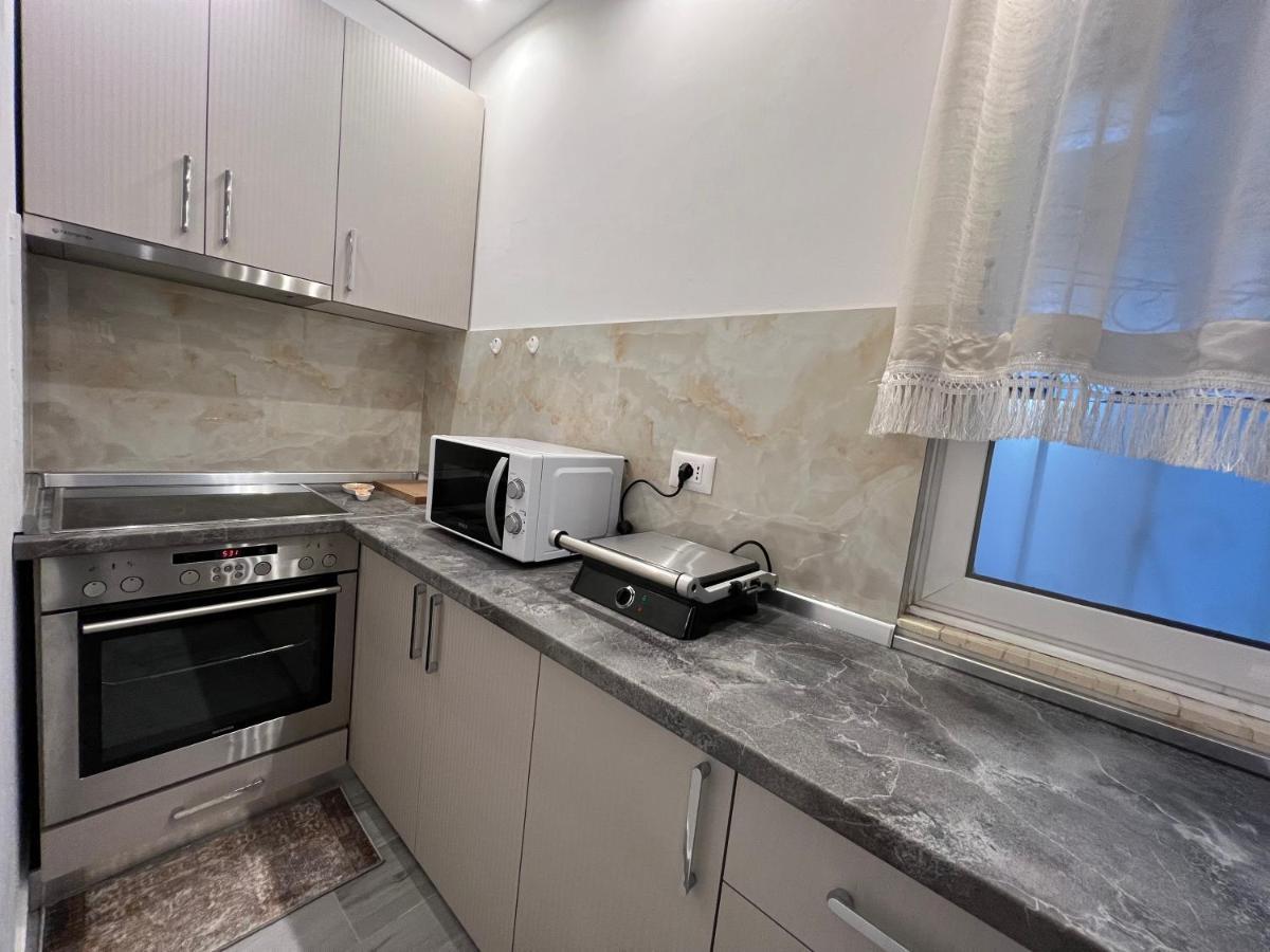 Apartment Tirana On Myslym Shyri Luaran gambar