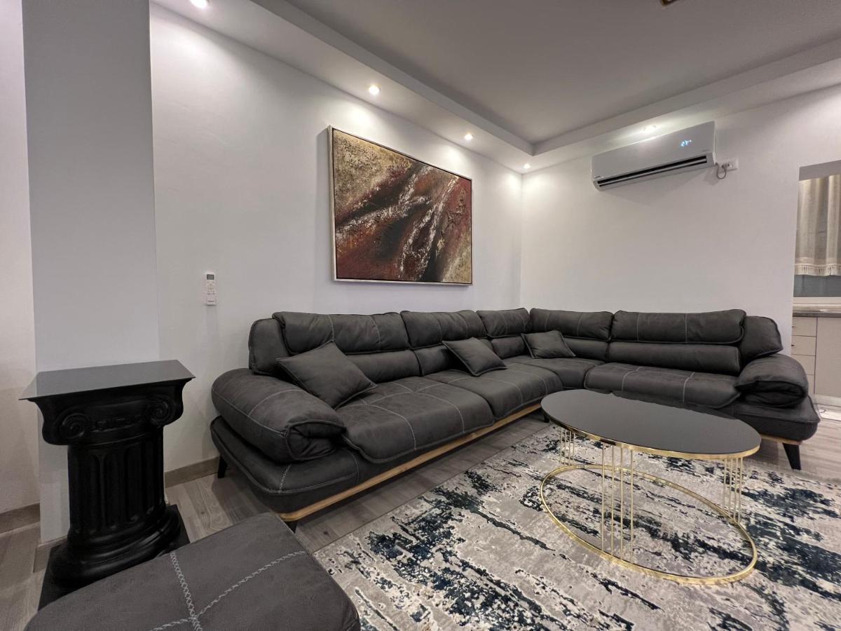 Apartment Tirana On Myslym Shyri Luaran gambar