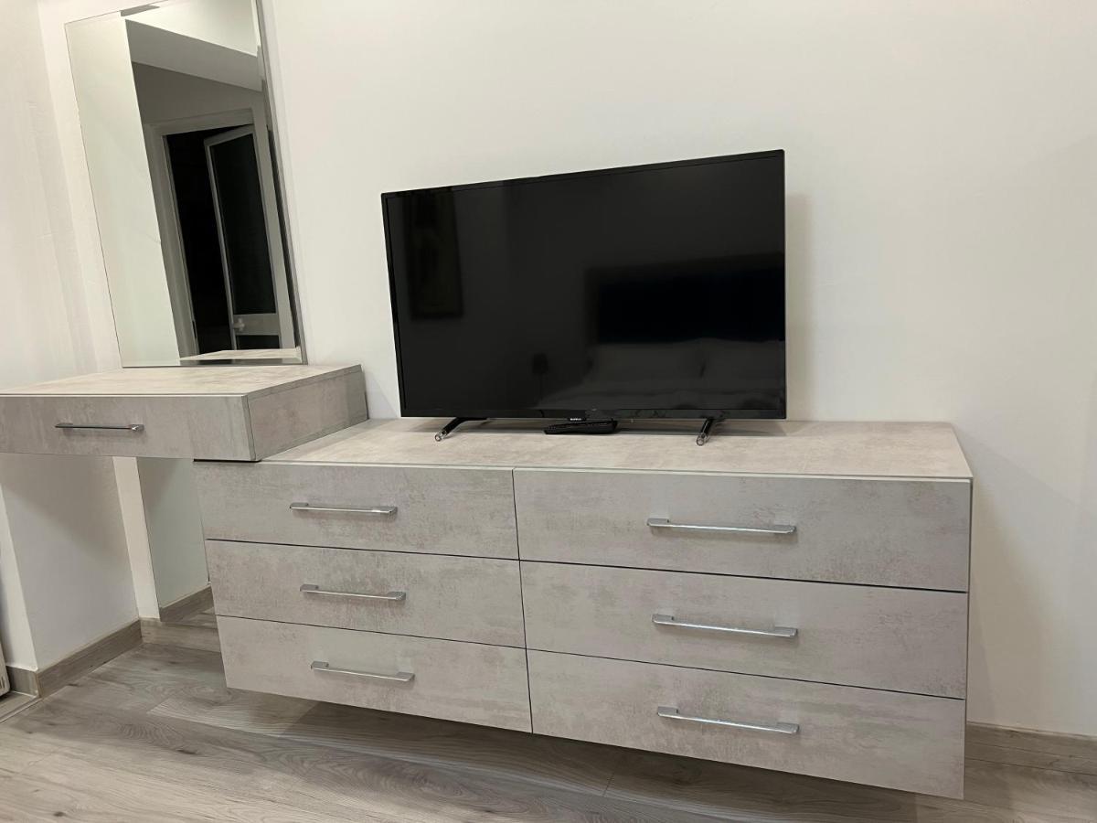 Apartment Tirana On Myslym Shyri Luaran gambar